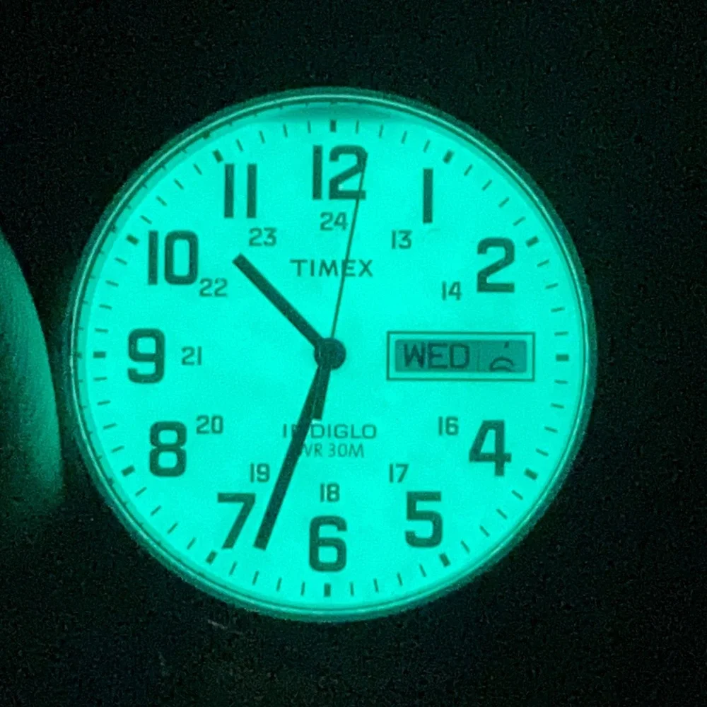 Timex Easy Reader Men's Watch 35mm Silver Tone Indiglo Stretch Band New Battery
